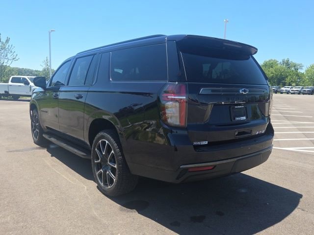 Used 2021 Chevrolet Suburban RST w/ Rear Media and Nav Package AWD/4WD image 17