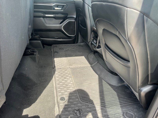 Used 2022 RAM 1500 Laramie AWD/4WD image 34