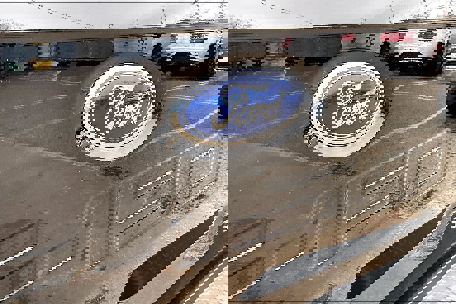 Certified 2022 Ford F150 XLT w/ Equipment Group 302A High image 31