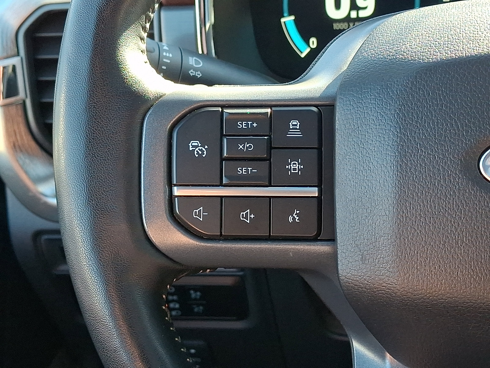 Certified 2023 Ford F150 Lariat w/ Equipment Group 502A High AWD/4WD image 25