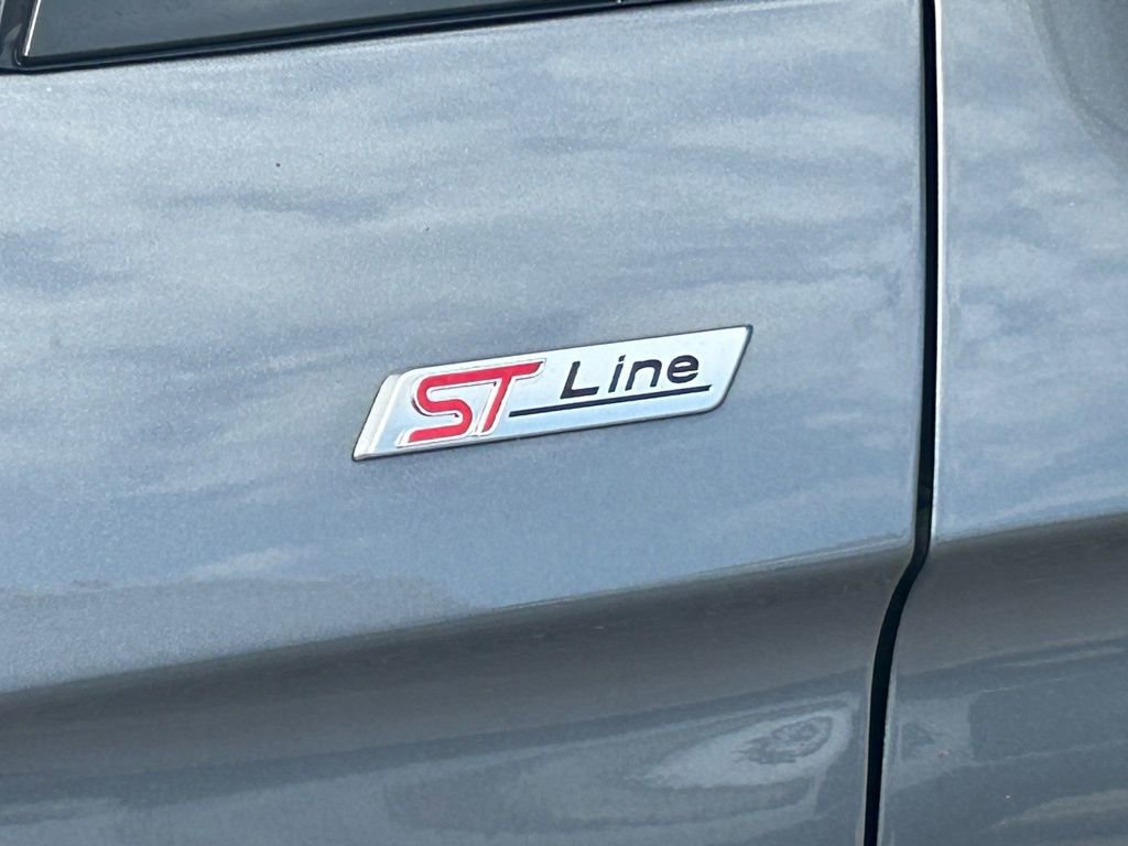 Certified 2023 Ford Edge ST-Line w/ Cargo Accessory Package image 16