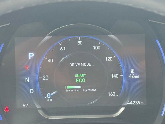Used 2020 Hyundai Santa Fe Limited AWD/4WD image 17