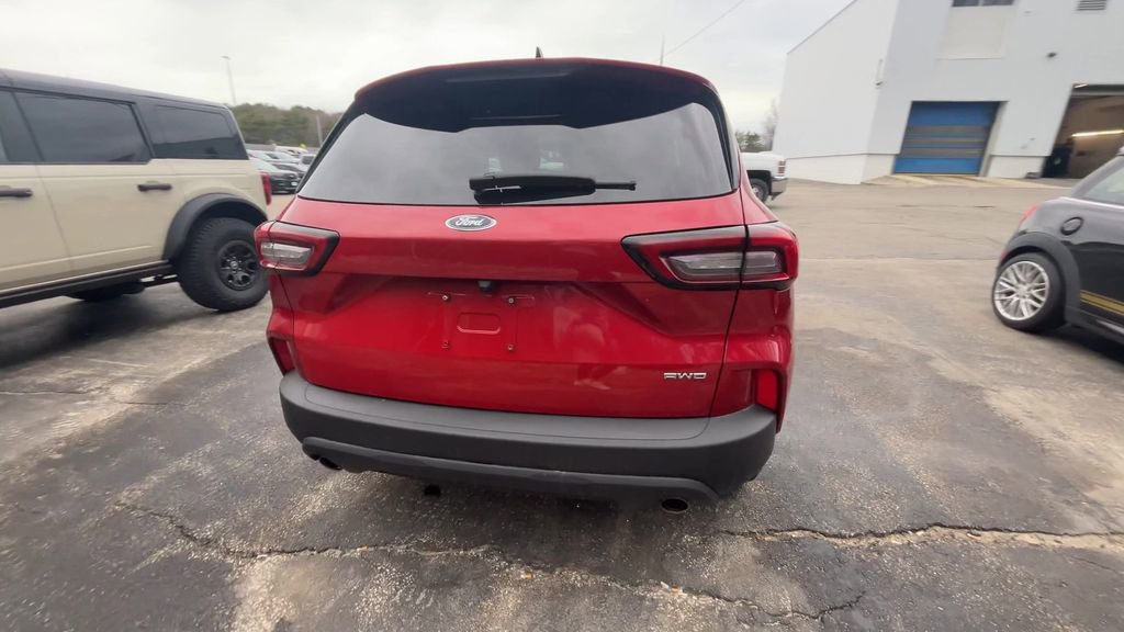 Certified 2025 Ford Escape ST-Line AWD/4WD image 14