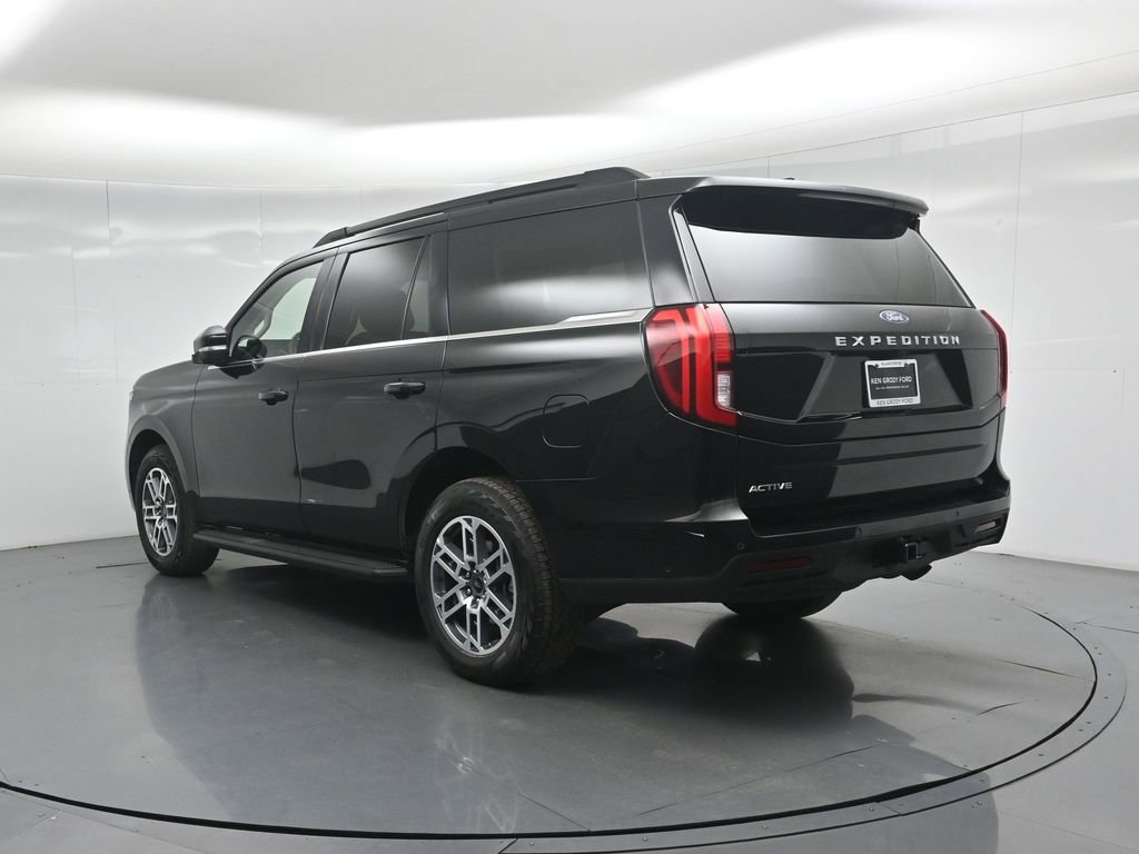 Certified 2025 Ford Expedition Active AWD/4WD image 30