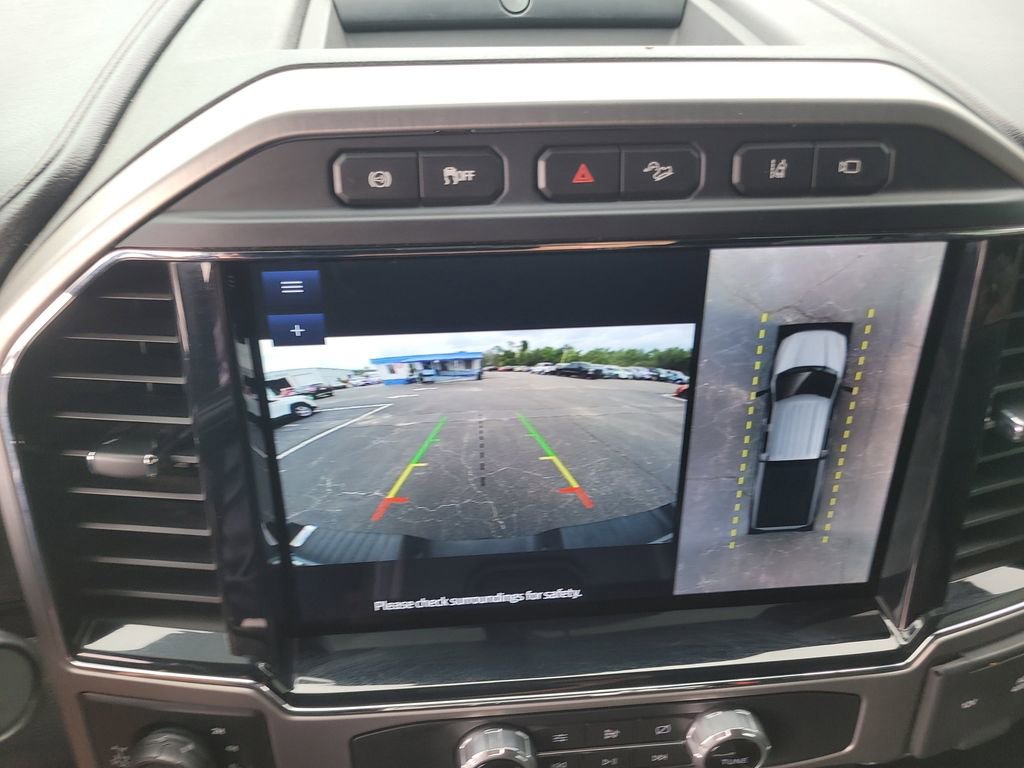 Certified 2022 Ford F250 Platinum w/ FX4 Off-Road Package AWD/4WD image 22
