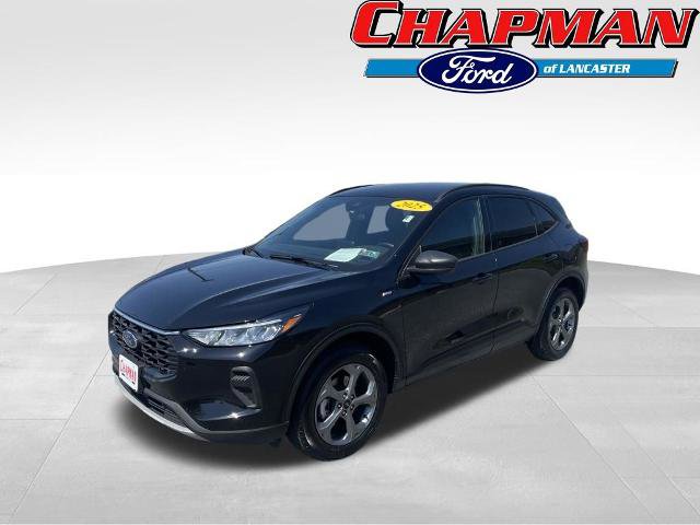 Certified 2025 Ford Escape ST-Line AWD/4WD image 3