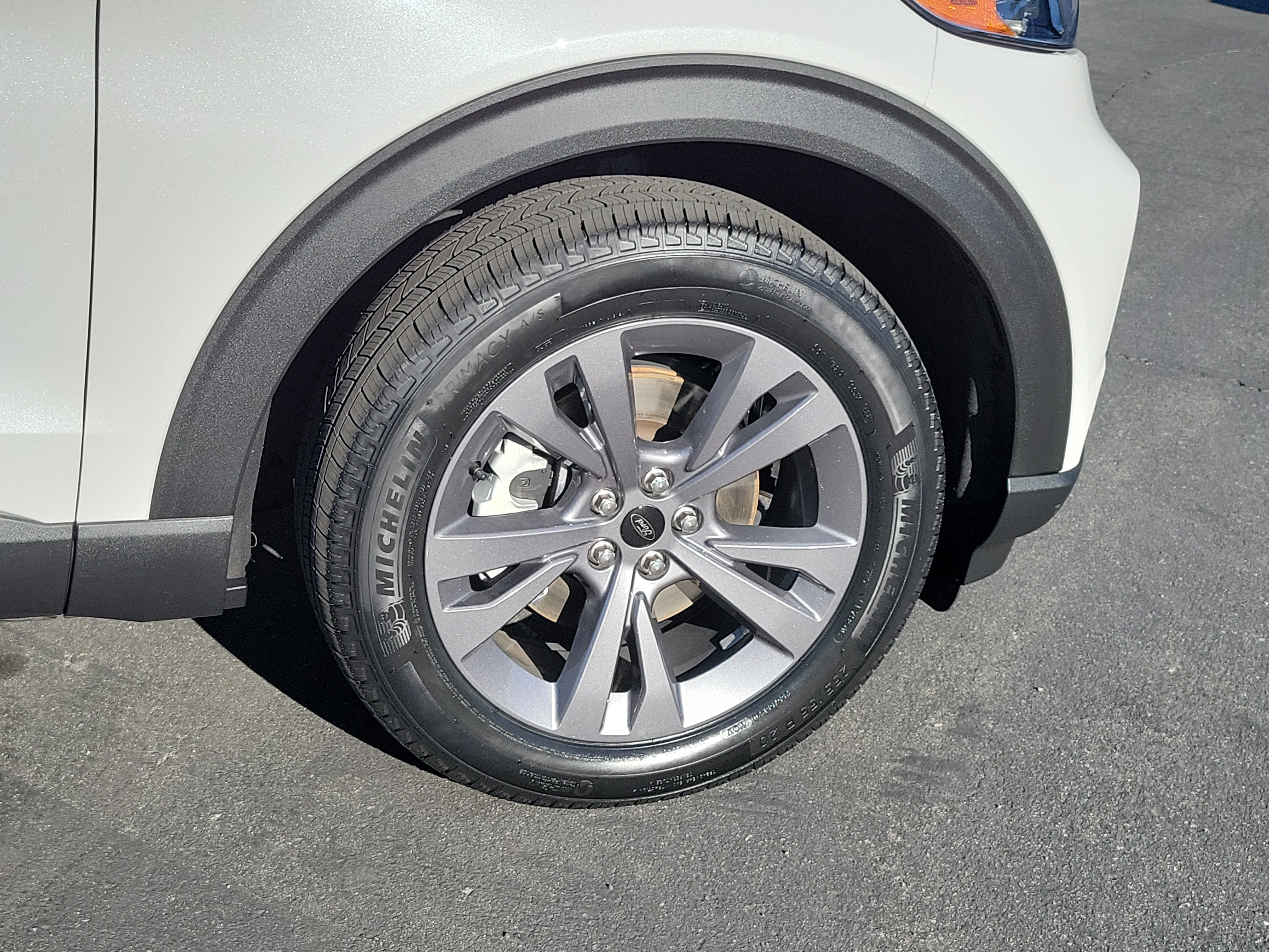 Certified 2022 Ford Explorer XLT w/ Equipment Group 202A image 15