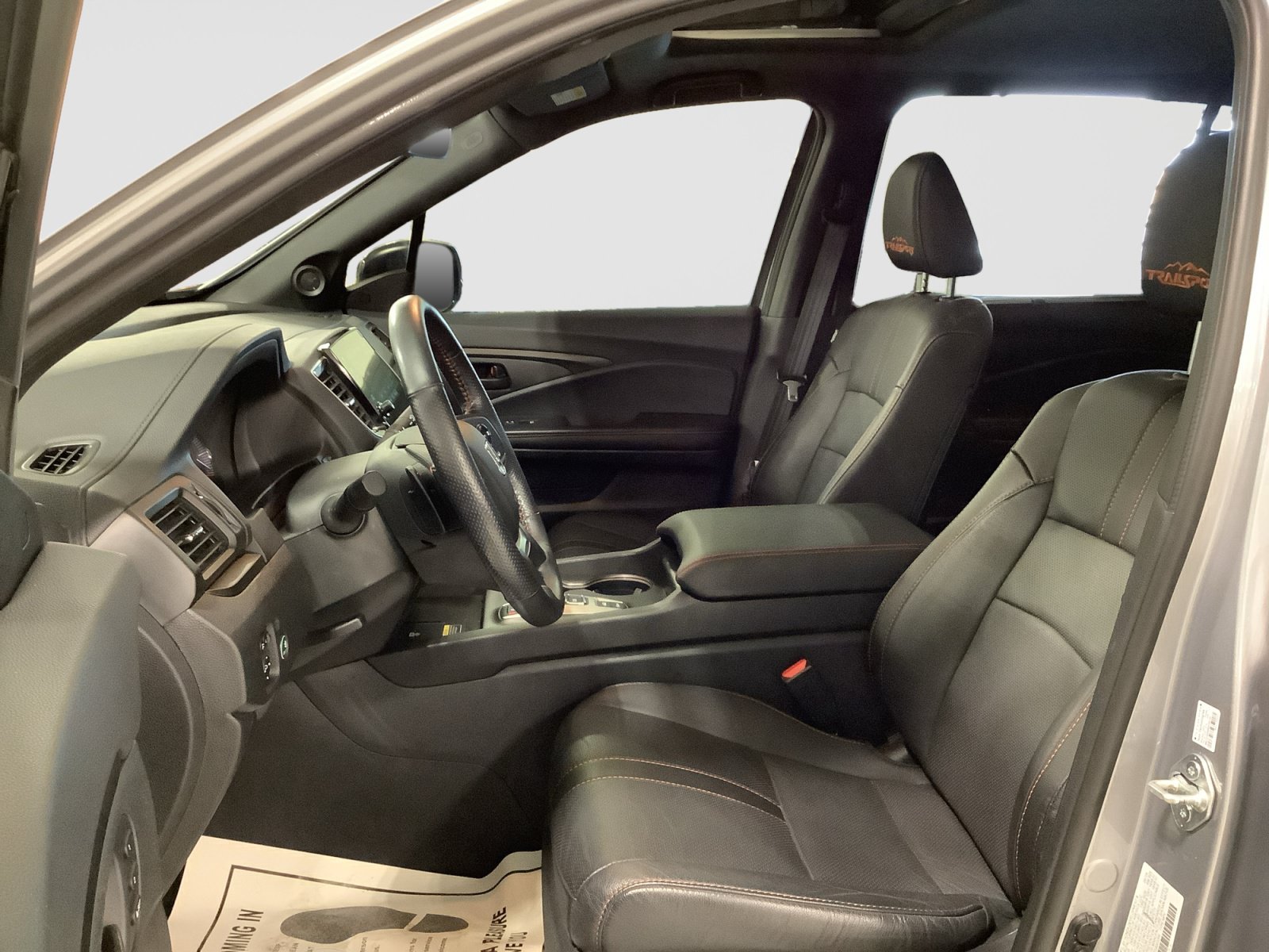 Used 2025 Honda Passport TrailSport image 11