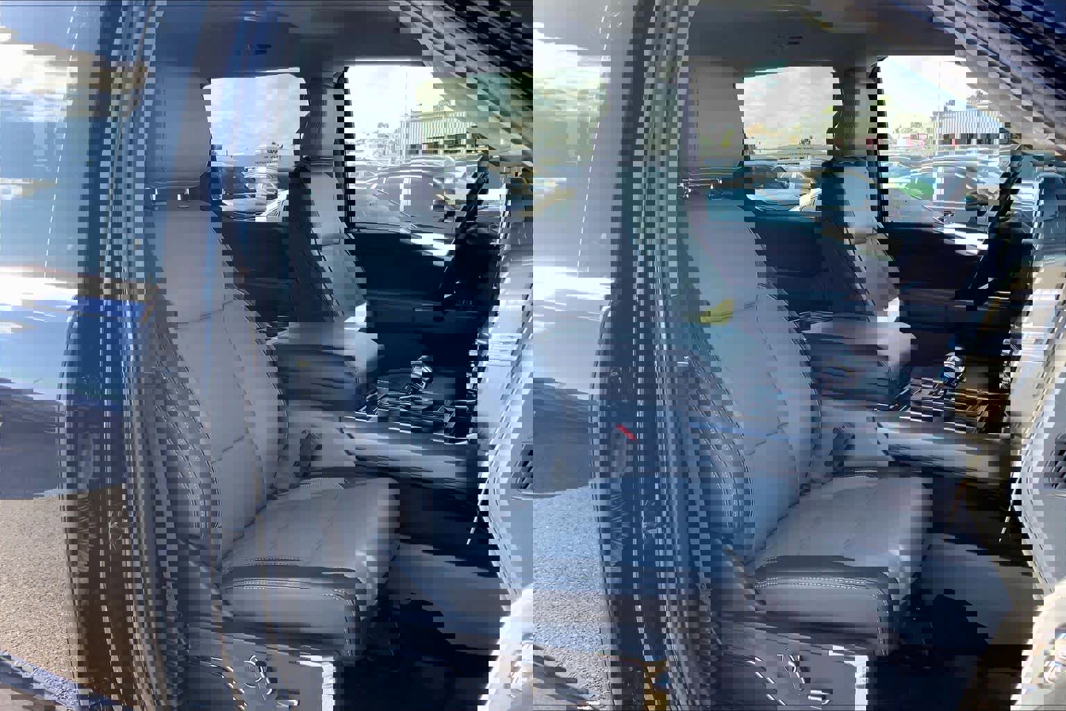 Certified 2022 Ford F150 Lariat w/ Equipment Group 502A High image 10