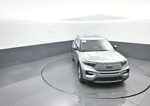 Certified 2023 Ford Explorer Limited w/ Limited Technology Package image 23