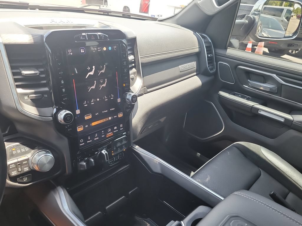 Used 2023 RAM 1500 Laramie AWD/4WD image 19
