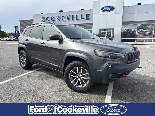 Used 2019 Jeep Cherokee Trailhawk AWD/4WD image 2