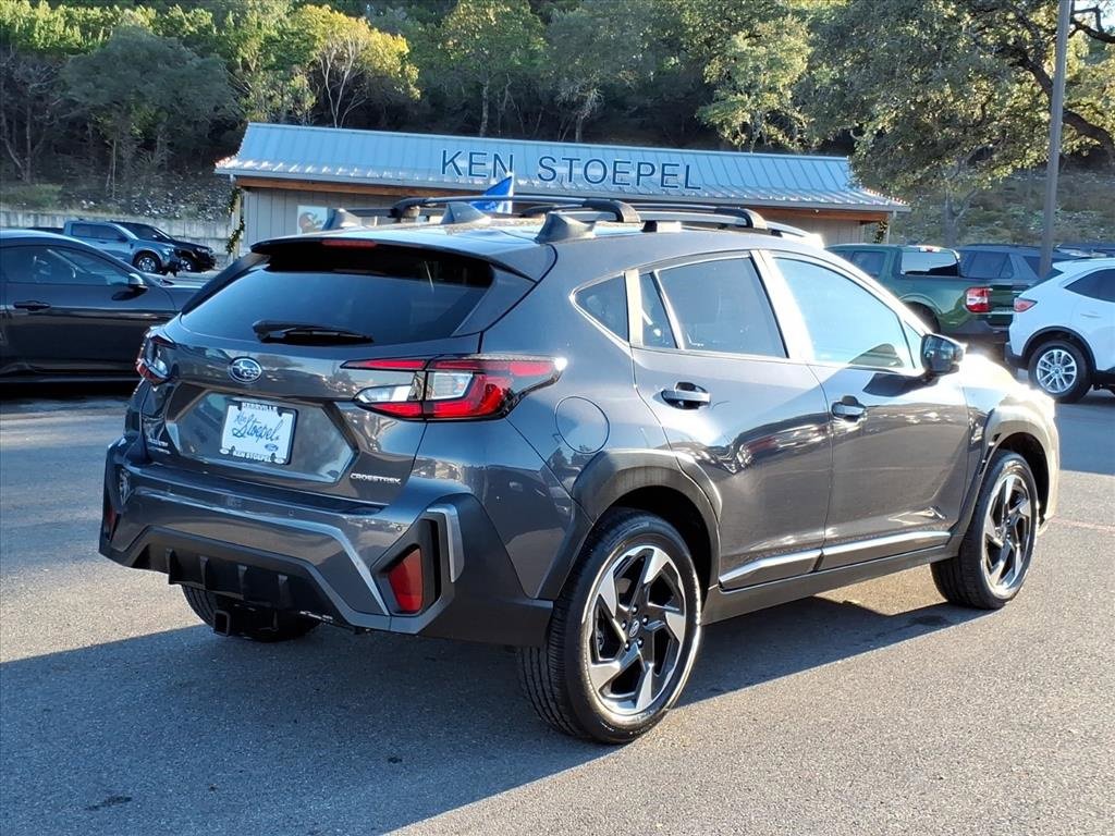 Used 2024 Subaru Crosstrek 2.5i Limited w/ Crosstrek Mirror Package image 8