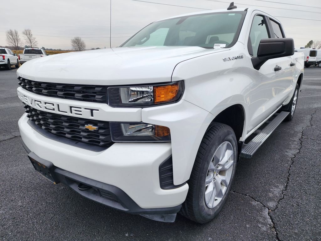 Used 2020 Chevrolet Silverado 1500 Custom w/ Custom Value Package image 4