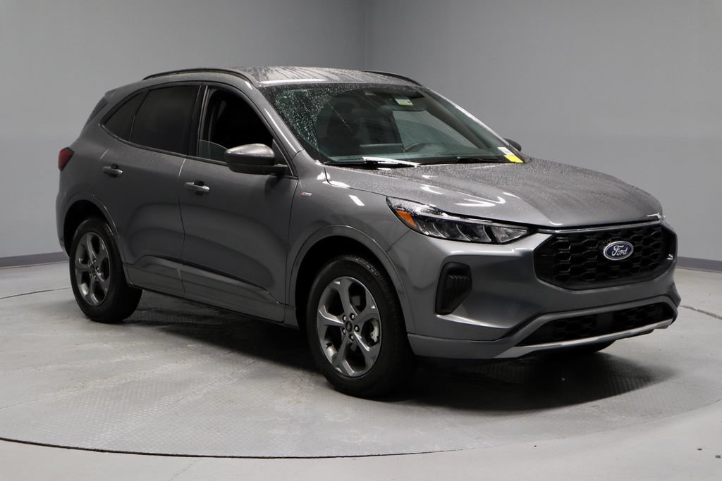 Certified 2024 Ford Escape ST-Line w/ Tech Pack #1 AWD/4WD image 1