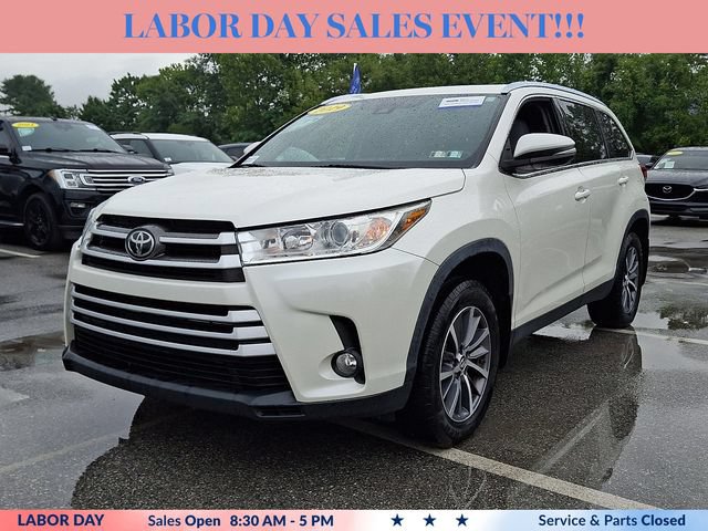 Used 2019 Toyota Highlander XLE AWD/4WD image 4