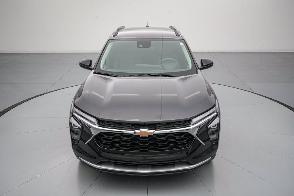 Used 2026 Chevrolet Trax LT FWD image 9