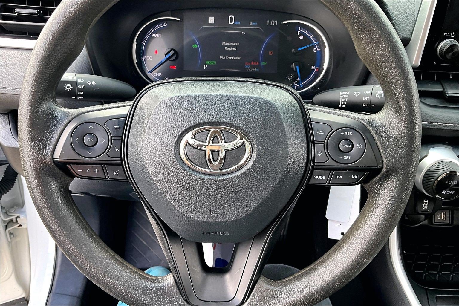 Used 2024 Toyota RAV4 LE AWD/4WD image 35
