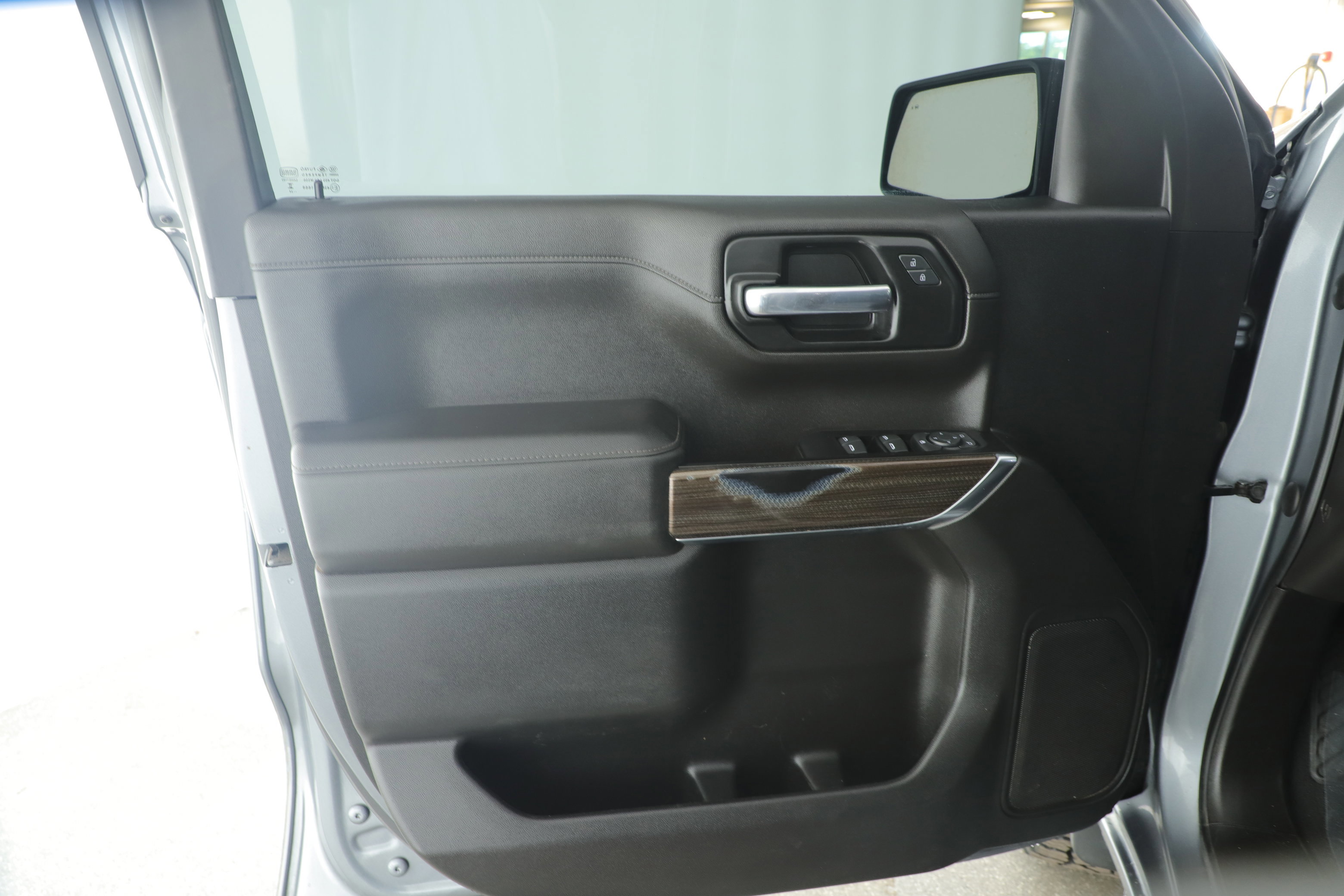 Used 2022 Chevrolet Silverado 1500 LT Trail Boss w/ Safety Package image 19