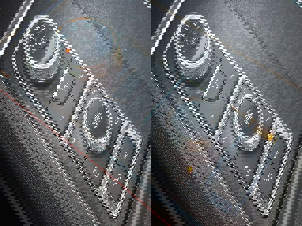 Certified 2022 Ford Expedition Limited image 18