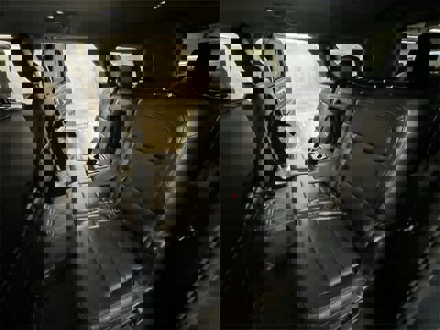 Certified 2022 Ford Explorer XLT w/ Equipment Group 202A image 21