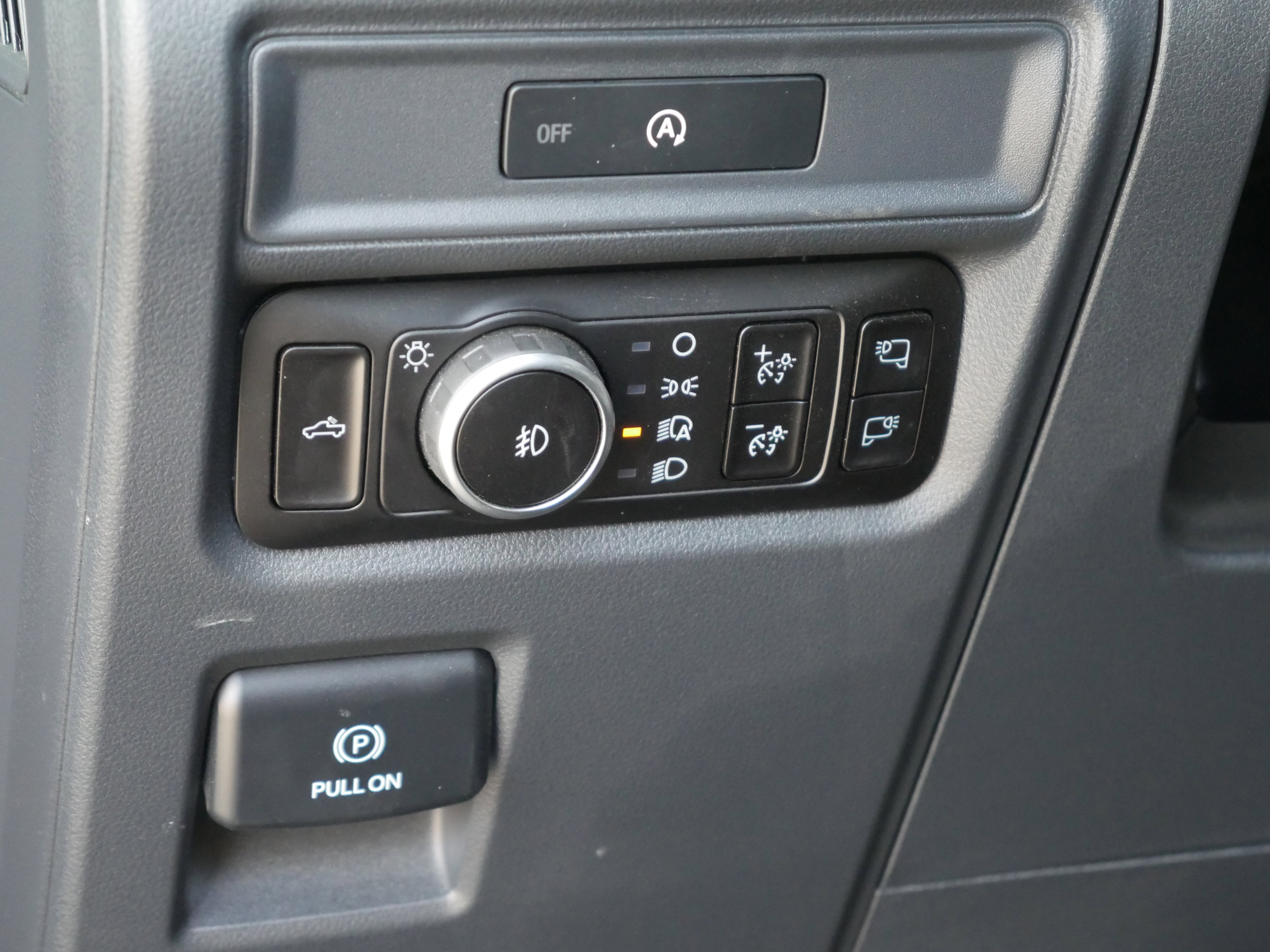 Certified 2025 Ford F150 XLT AWD/4WD image 5