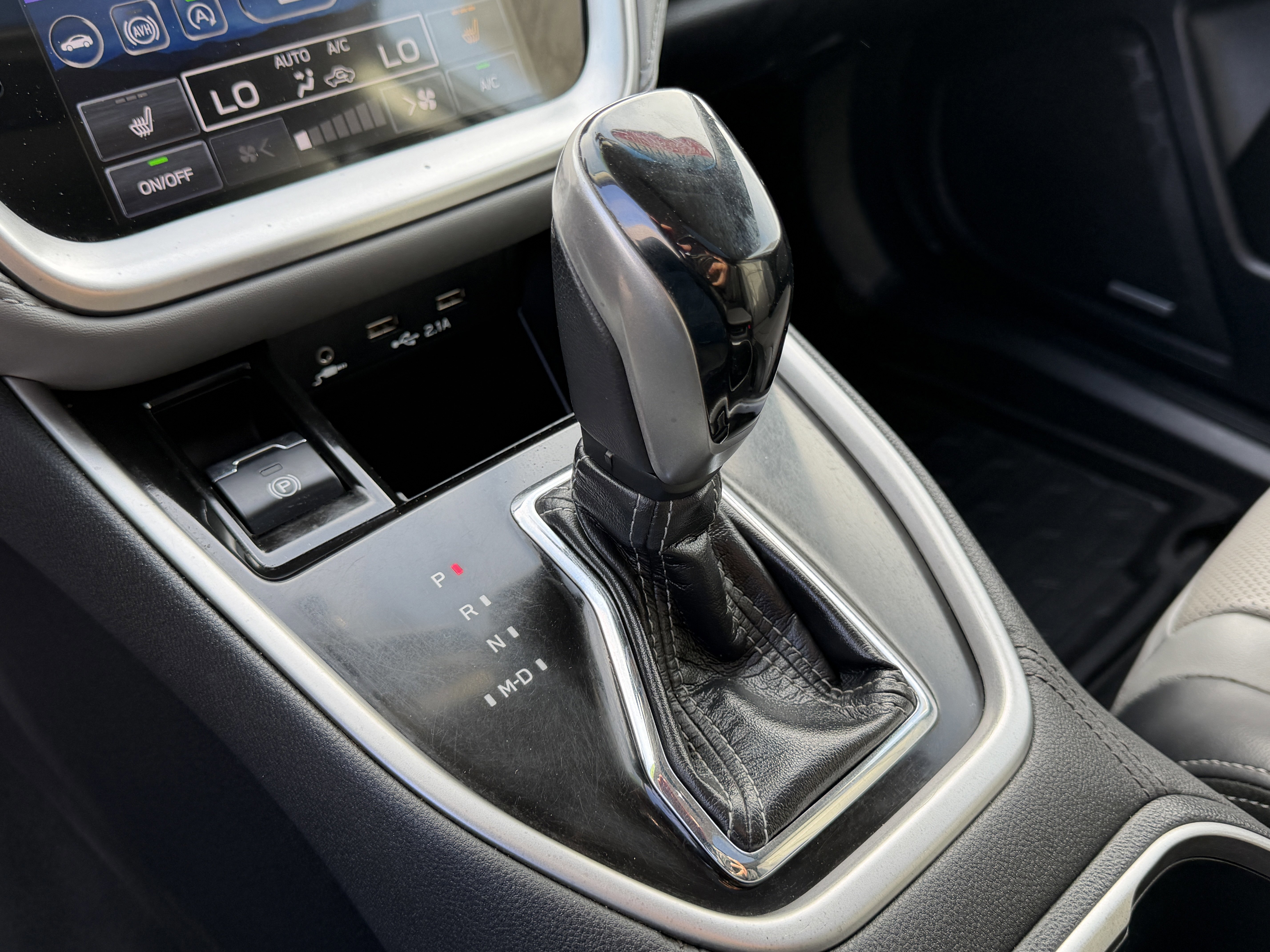 Used 2020 Subaru Outback Limited image 17