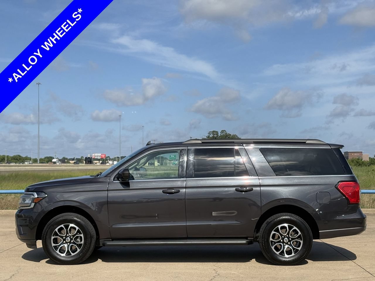 Certified 2024 Ford Expedition Max XLT AWD/4WD image 3