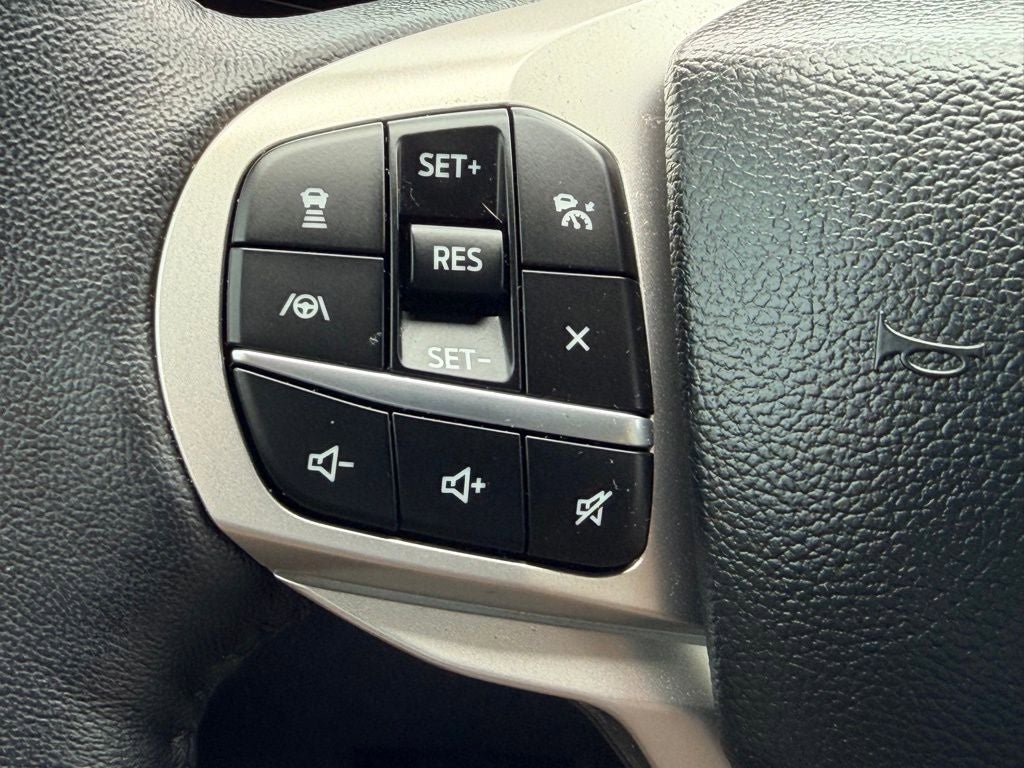 Certified 2023 Ford Explorer Limited w/ Limited Technology Package RWD image 24