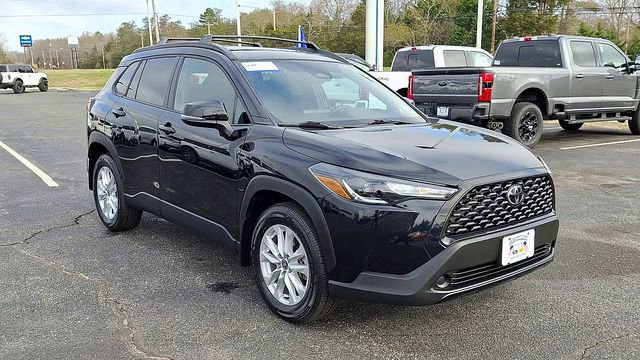 Used 2024 Toyota Corolla Cross LE w/ Moonroof Package AWD/4WD image 13