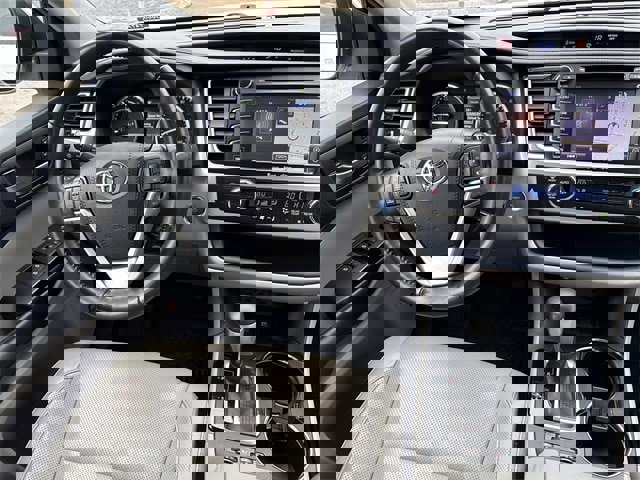Used 2019 Toyota Highlander Limited image 15