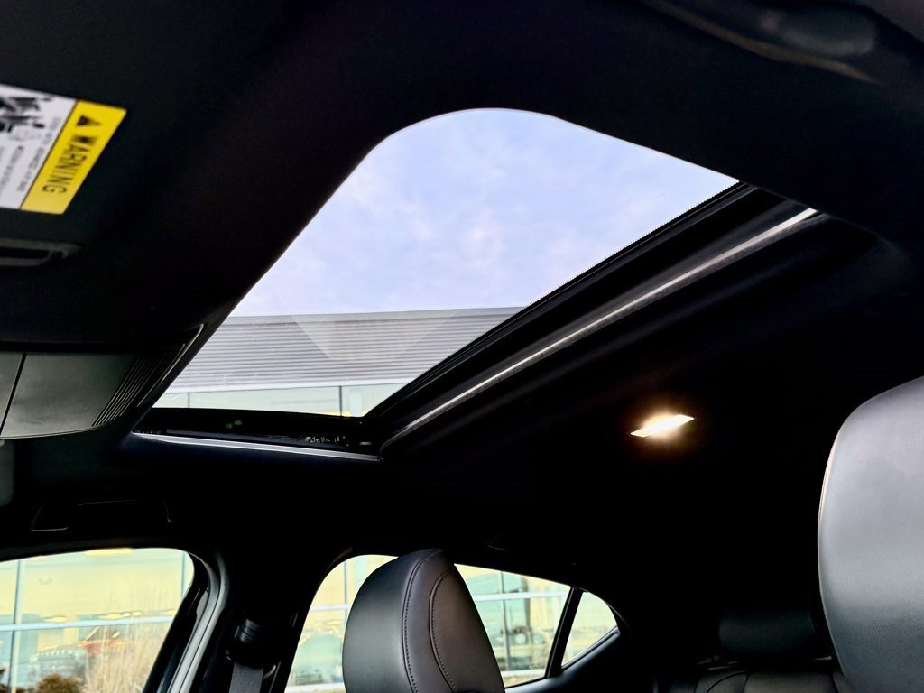 Used 2020 MAZDA MAZDA3 Premium image 33