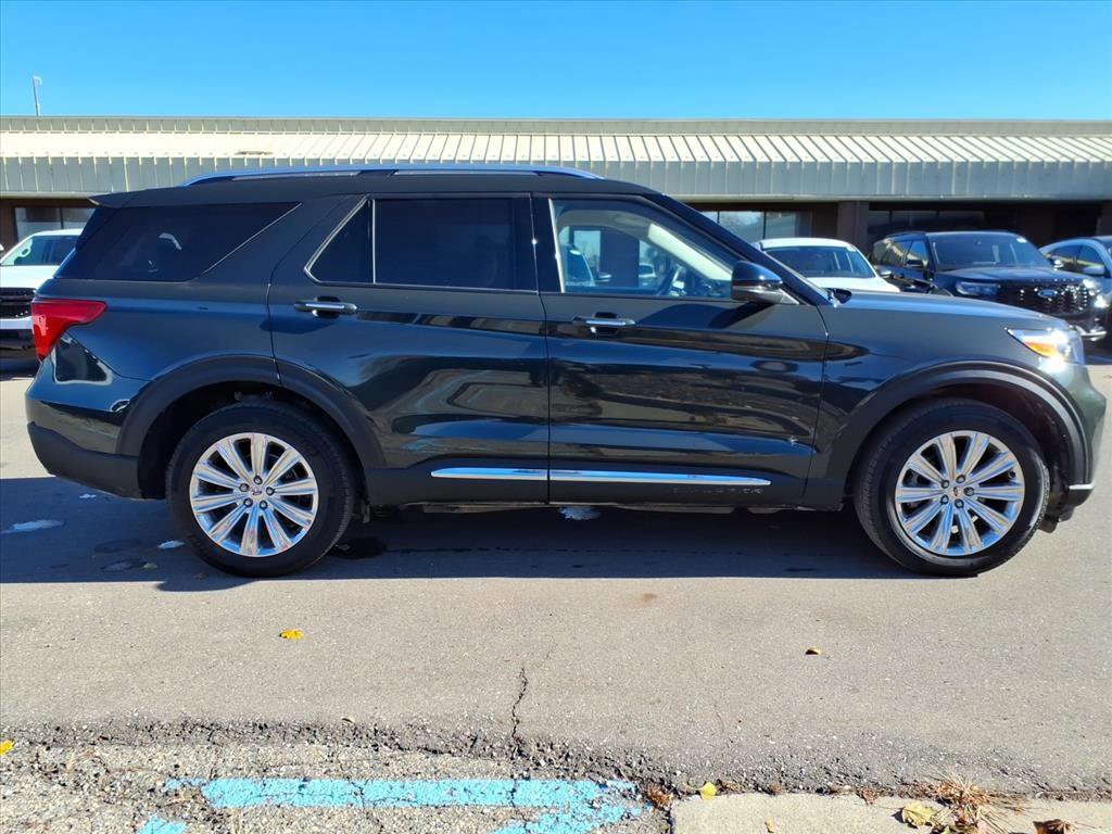 Certified 2023 Ford Explorer Limited w/ Equipment Group 301A image 6