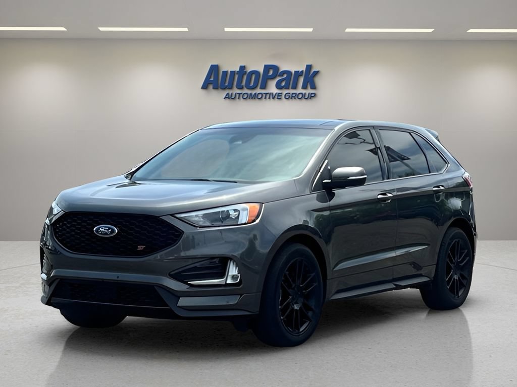 Certified 2019 Ford Edge ST w/ Convenience Package AWD/4WD image 3