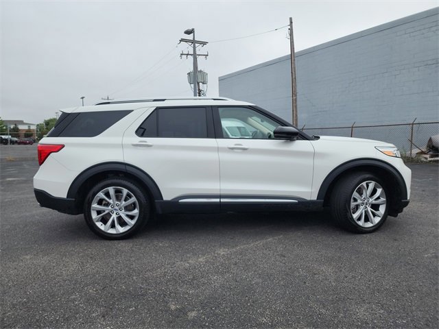 Certified 2022 Ford Explorer Platinum w/ Technology Package image 6