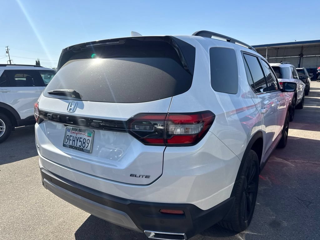 Used 2023 Honda Pilot Elite image 4