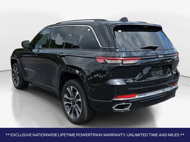 Used 2023 Jeep Grand Cherokee Overland w/ Luxury Tech Group IV AWD/4WD image 7