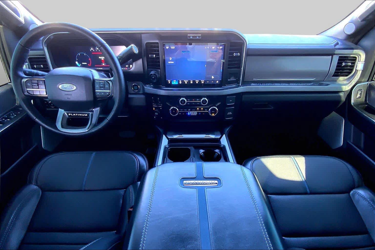 Certified 2025 Ford F250 Platinum w/ FX4 Off-Road Package AWD/4WD image 14