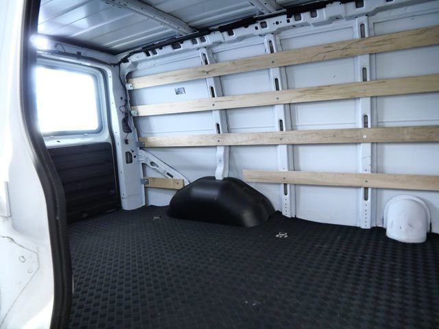 Used 2024 Chevrolet Express 2500 w/ Driver Convenience Package image 14