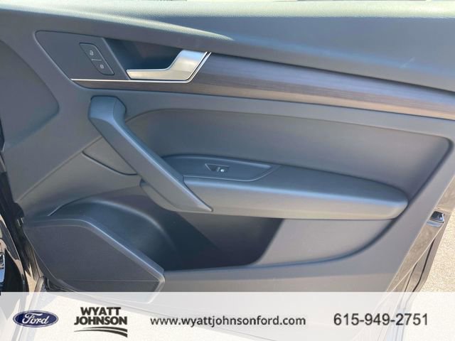 Used 2023 Audi Q5 2.0T Premium w/ Convenience Package AWD/4WD image 25