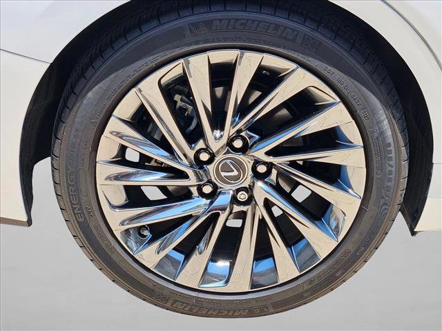 Used 2024 Lexus ES 350 w/ Accessory Package (Z1) FWD image 26