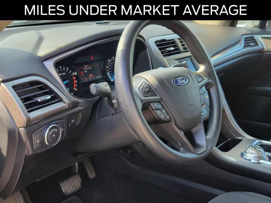 Certified 2018 Ford Fusion SE image 15