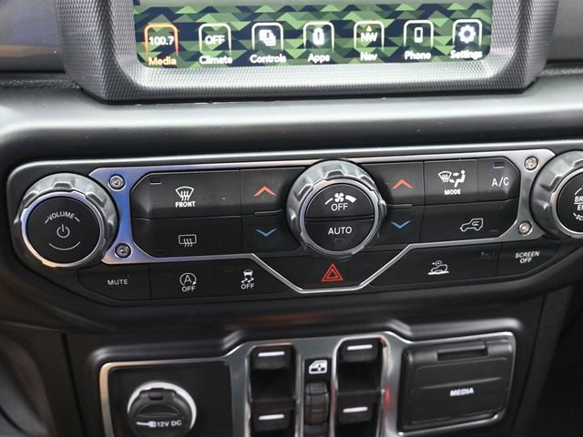 Used 2022 Jeep Wrangler Unlimited Sahara image 20