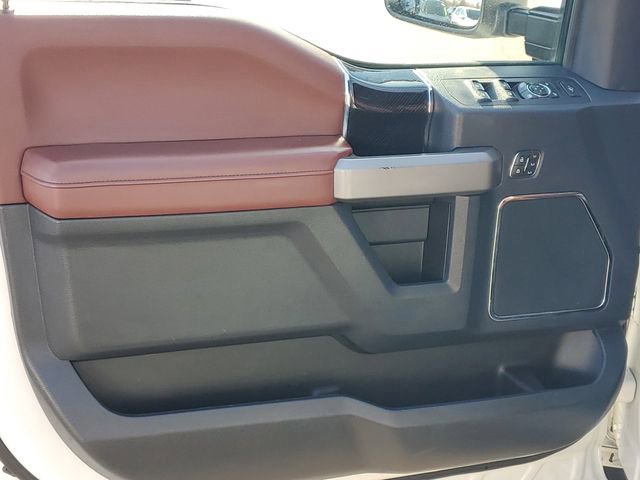 Certified 2022 Ford F350 Platinum AWD/4WD image 9