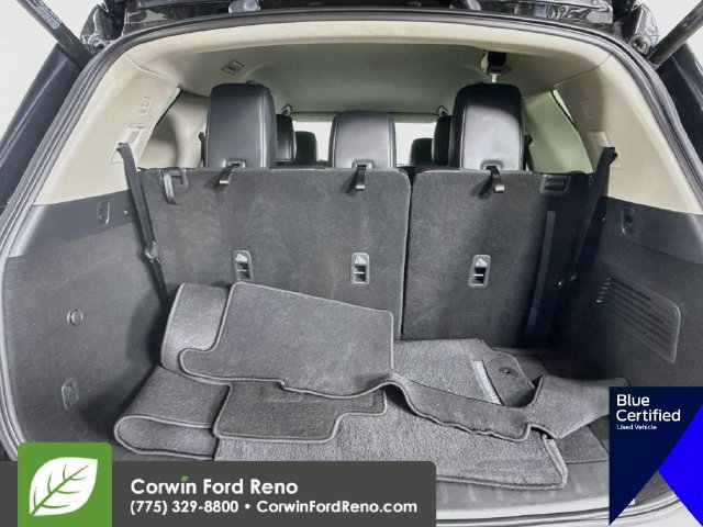 Used 2024 Nissan Pathfinder SL AWD/4WD image 29