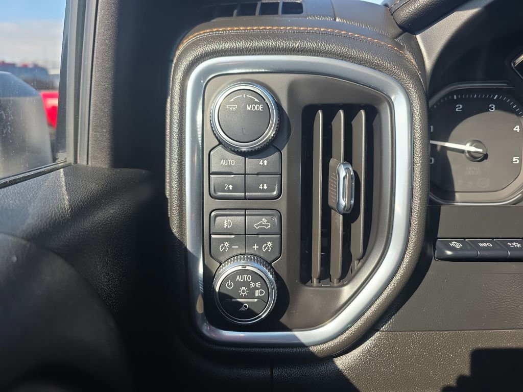 Used 2021 GMC Sierra 2500 AT4 w/ AT4 Premium Plus Package image 38