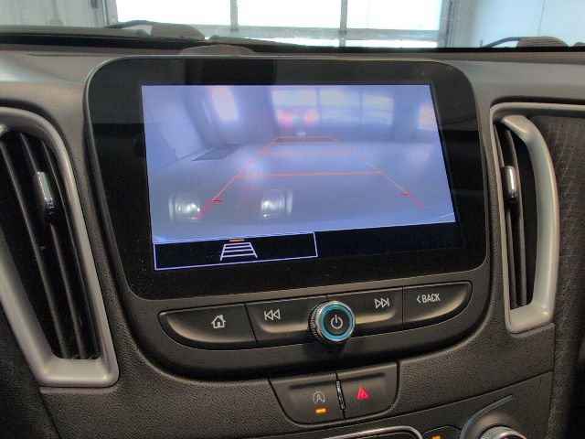Used 2022 Chevrolet Malibu LT FWD image 22