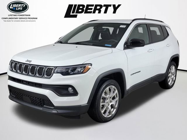 Used 2023 Jeep Compass Latitude image 7