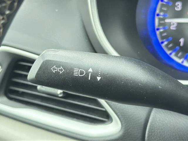 Used 2024 Chrysler Pacifica Touring-L FWD image 26