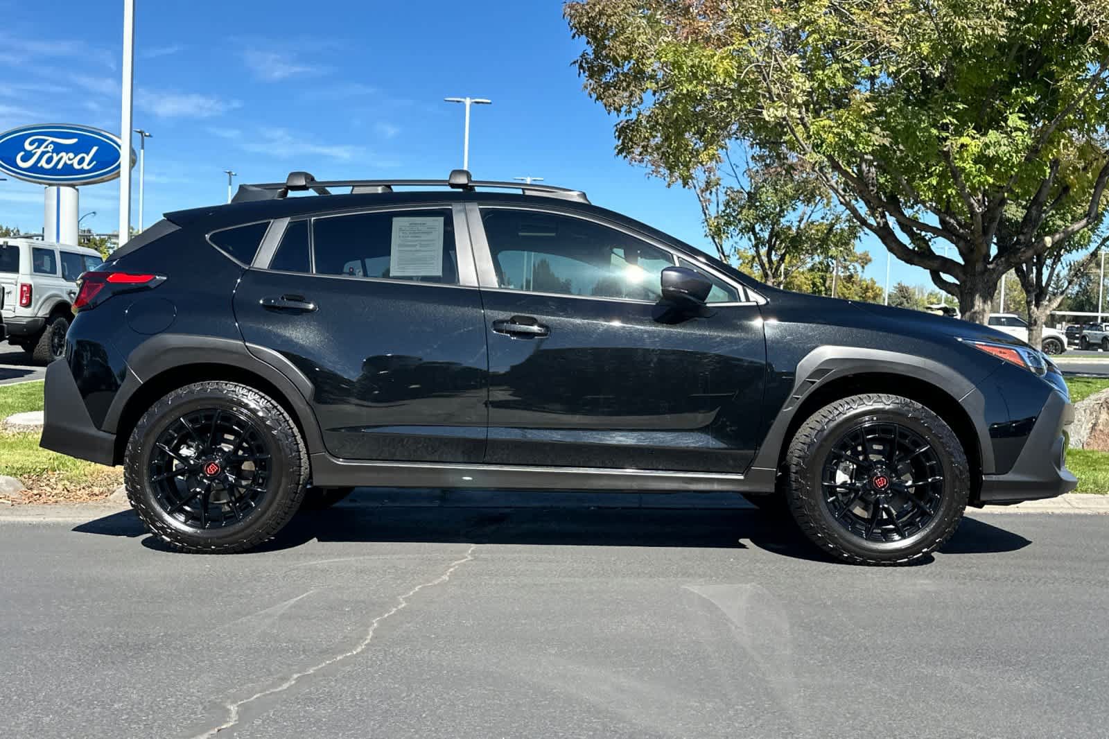 Used 2025 Subaru Crosstrek 2.5i Premium AWD/4WD image 8
